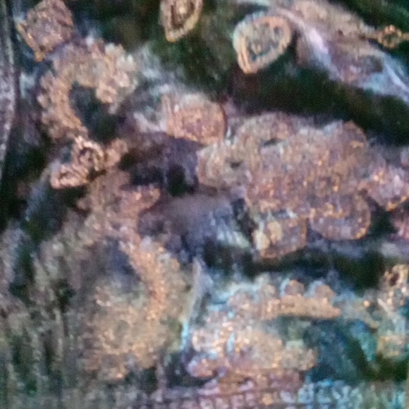 A Happy Camper Bundle of eclectic clothes for the family. - Picture 15 of 16